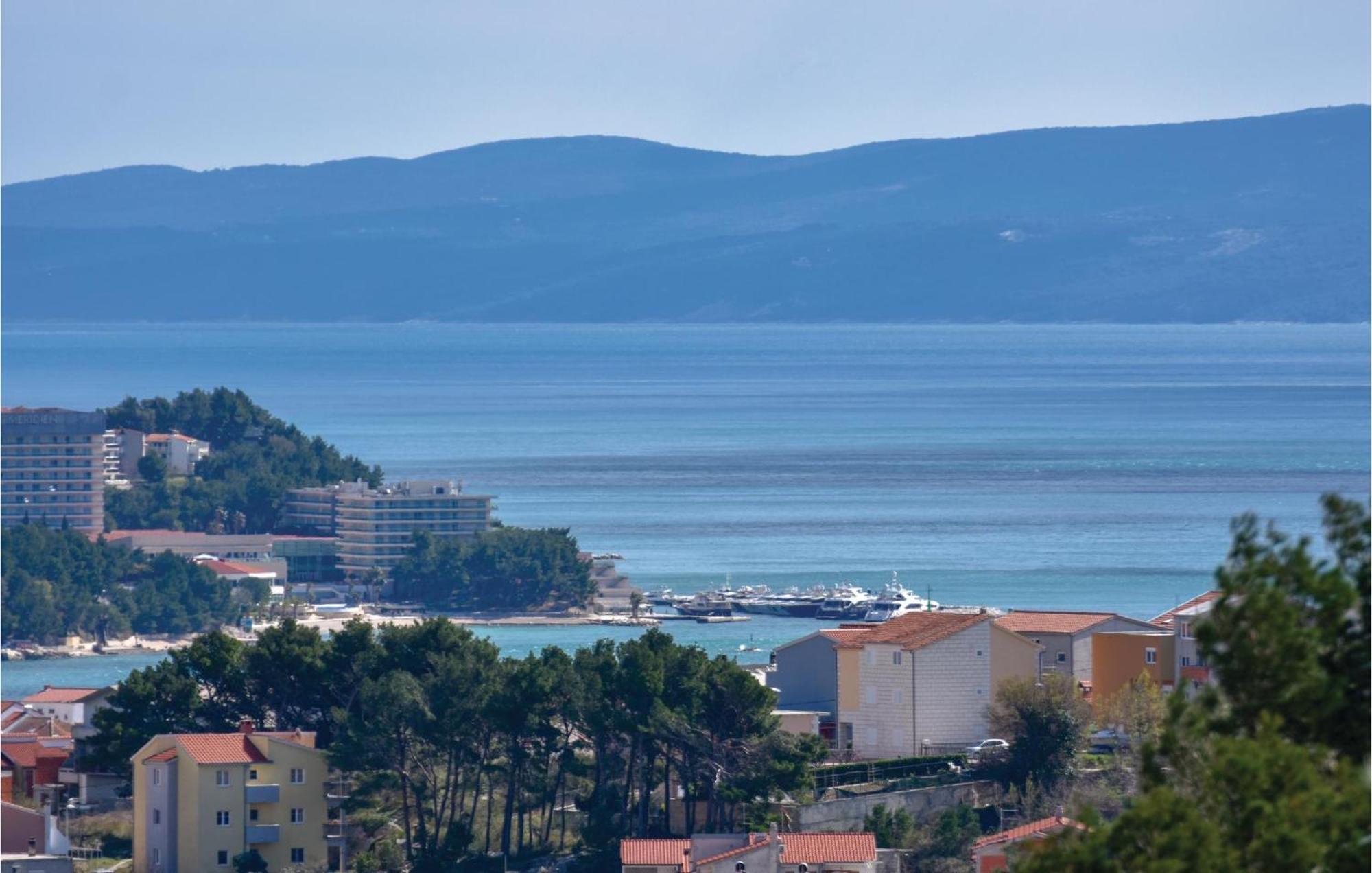 Lovely Home In Split With Jacuzzi Exterior photo